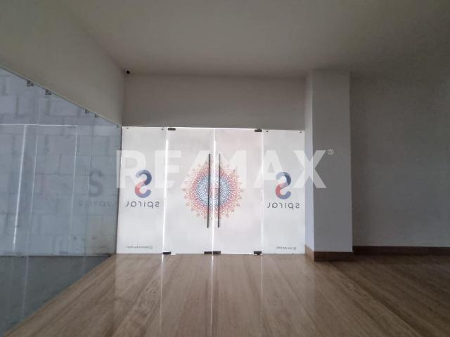 LOCAL EN VENTA EN PLANTA BAJA