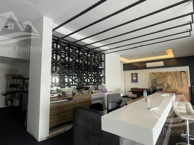 Local en Venta en Solare Plaza