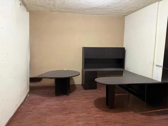 LOCAL EN VENTA PARA REMODELAR, CASCO DE SAN PEDRO