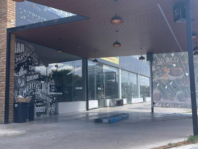 Local en venta Plaza Rayuela