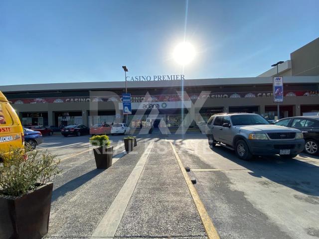 Local en Venta sobre Av. Abraham Lincoln