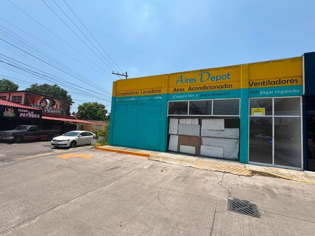 Local en Av Rafael Cuervo