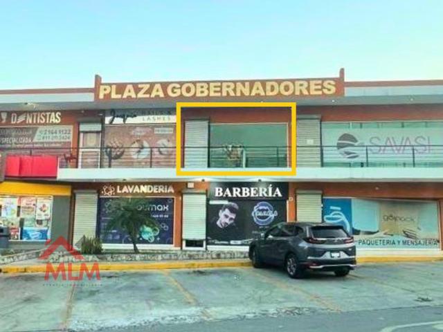 Local en Bur?cratas del Estado