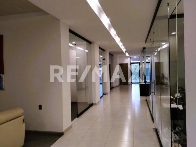 Local en Corporativo Diamante en Renta de 429 m2 | Cerca del Auditorio Teopanzolco