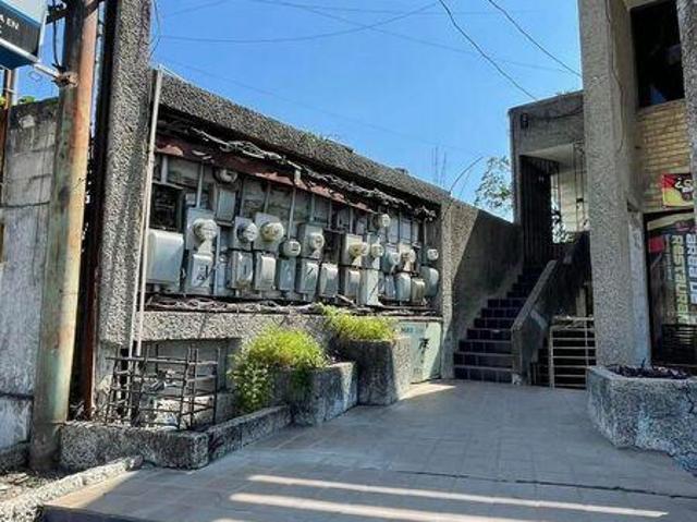 Local en Esfuerzo Nacional