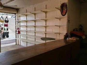 Local en la Progreso
