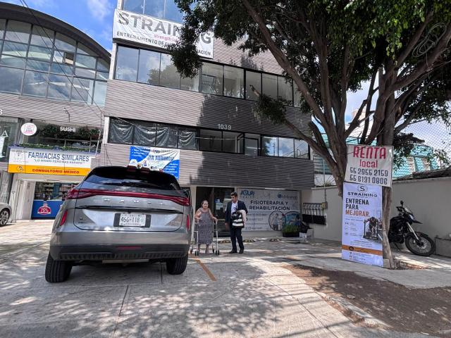 Local en Las ?guilas en Renta