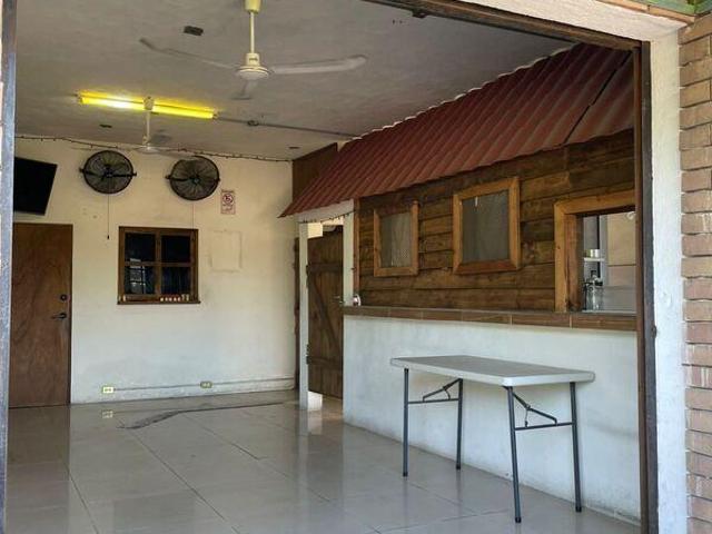 Local en Loma Alta