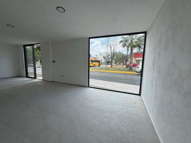 Local en Lomas Segunda Secci?n