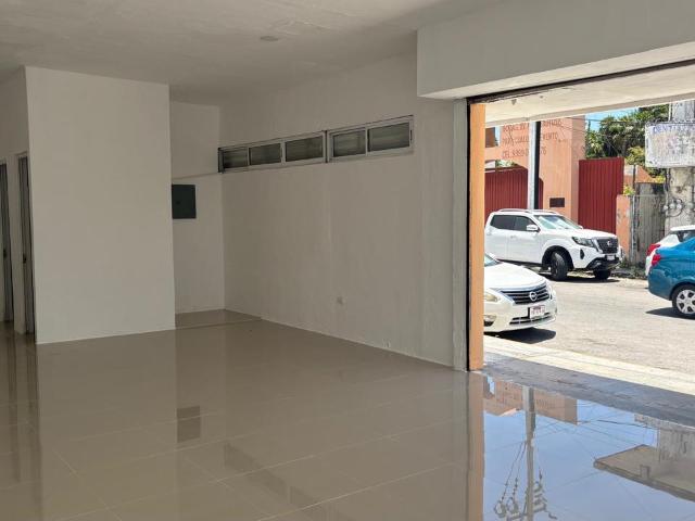 Local en Locales desde 48.70 m2 hasta 146.10 m2 en planta baja Centro Progreso, Yuc