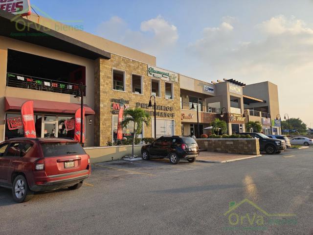 Local en Plaza Comercial