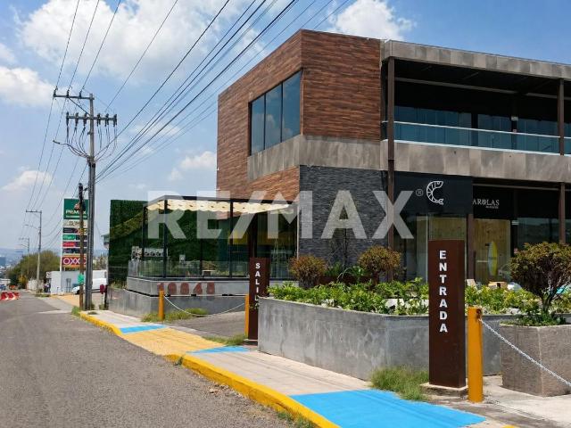 LOCAL EN PLAZA COMERCIAL FRAY JUNIPERO SERRA