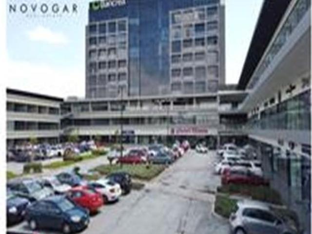 Local en PLANTA BAJA PLAZA SANTA ISABEL