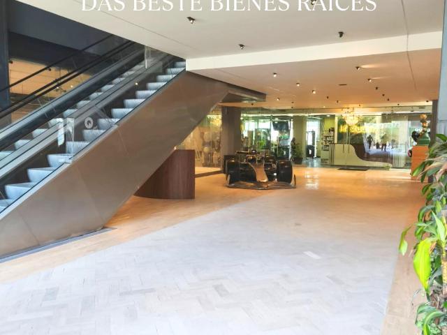 Local en Renta Zona Esmeralda