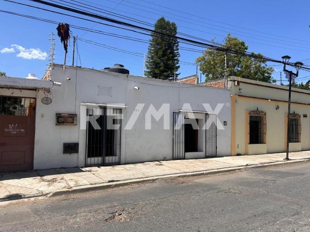 LOCAL EN RENTA ATRAS DE MAZDA