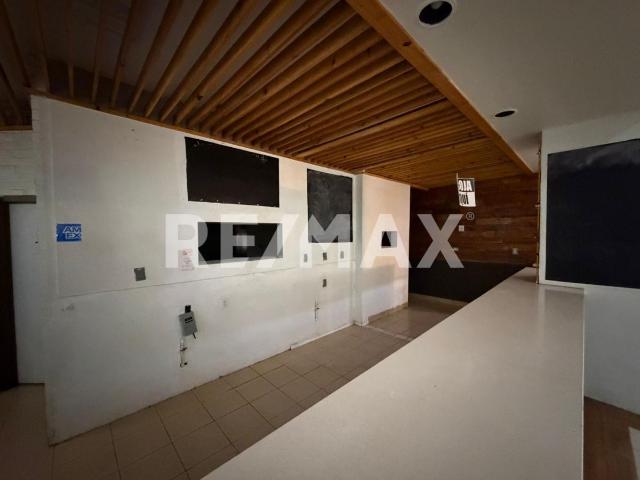 LOCAL EN RENTA DE 45.19 M2, EN LAS TORRES, BLVD. AGUA CALIENTE, TIJUANA