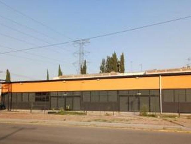 Local en renta de 1,000 m2 en Coacalco