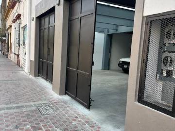 Local en renta el Centro de Gdl, en Prisciliano Sanchez casi esq. con 8 de Julio, 240 m2