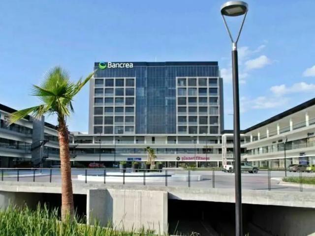 Local en renta en 2o piso en plaza comercial Santa Isabel