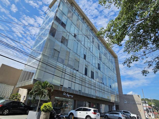 Local en renta en tabasco 2000 en edificio moderno con excelente ubicacion