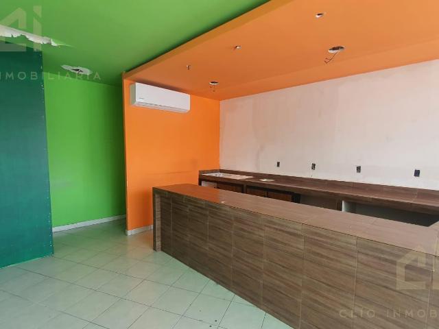 Local en Renta en Veracruz, Boca del R?o dentro de Plaza Palmas, con 36 m2, estacionamiento compartido con mas de 120 cajones