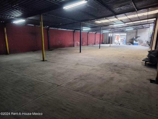 Local en Renta en Avenida ejidos,Santa Maria Tulpetlac RU 25 742