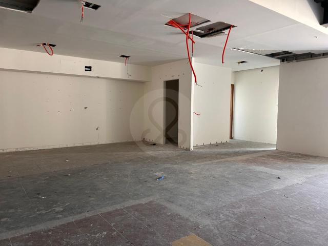 LOCAL EN RENTA EN CALZADA DE LOS JINETES, LAS ARBOLEDAS TLALNEPANTLA