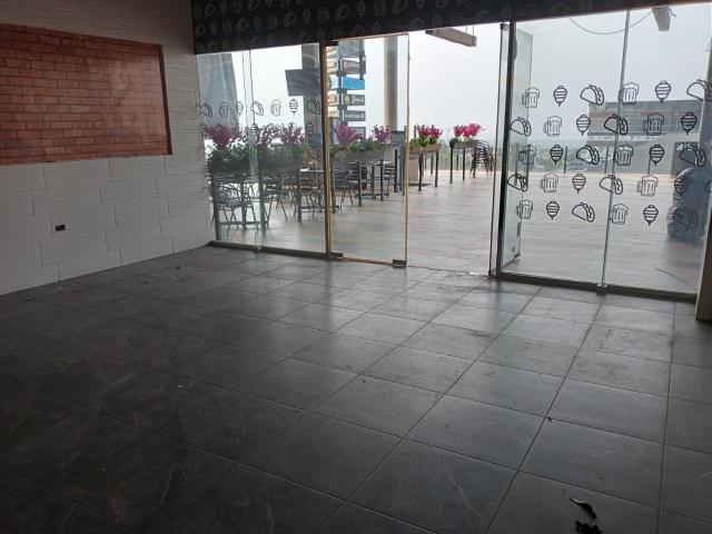 LOCAL EN RENTA EN CUMBRES