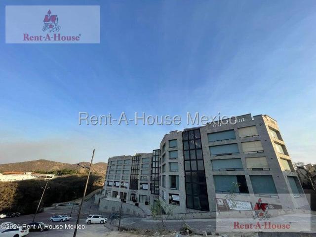Local en renta en Hacienda de Valle Escondido, Atizap?n de Zaragoza 26 3094 FM