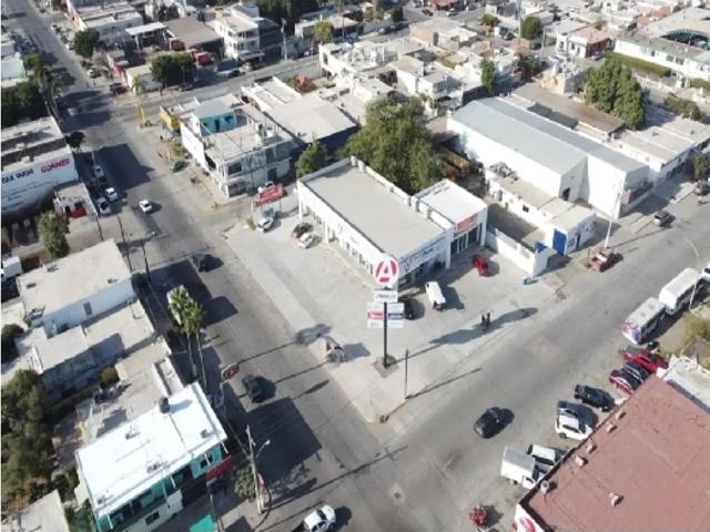 ¡Local en renta en excelente ubicación en Los Mochis! ? Dirección: Santos Degollado 11, Centro