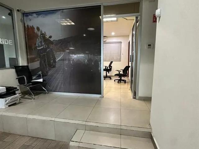 LOCAL EN RENTA EN MONTERREY