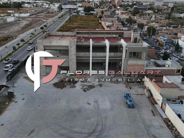 Local en Renta en Plaza Comercial Gran Vista al Norponiente de la Ciudad
