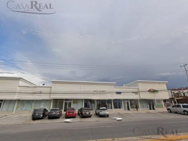 Local en renta en plaza comercial en Av. Mirador Chihuahua