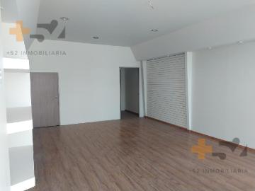 Local En Renta En Plaza Comercial Sobre Boulevard Atlixco