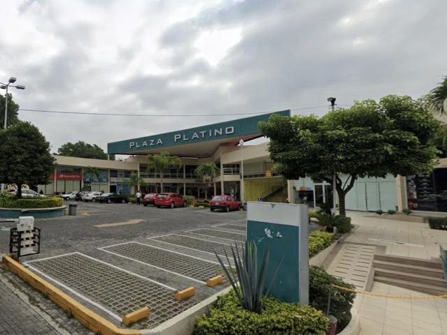 Local en renta en Plaza Platino