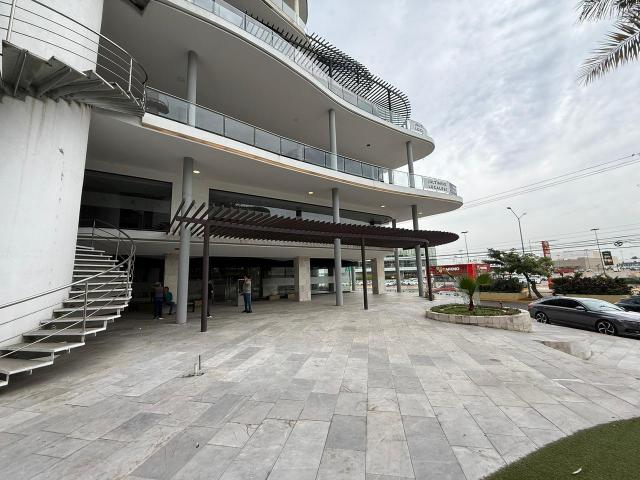 Local en renta en Punto Laguna. Towers, Mall and Hotel