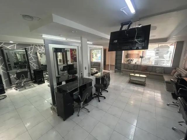 Local en renta en Reforma Social Lomas de San Isidro, Naucalpan de Juárez, México