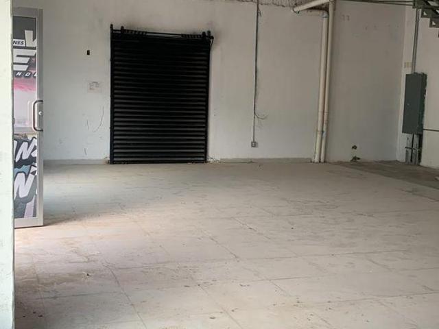 Local EN RENTA excelente para una tienda Comercial