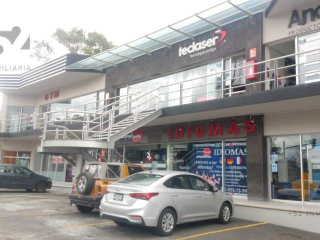 Local En Renta Frente A La BUAP En Plaza Comercial