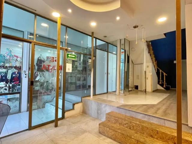 LOCAL EN RENTA JUNTO A BANCO BBVA EN PLAZA COMERCIAL LOS ANGELES EN EL CENTRO DE METEPEC