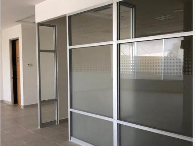 Local en Renta para oficinas sobre BLVD. INDEPENDENCIA En San Isidro