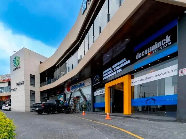 Local en Renta para Restaurante en Zona Esmeralda — Excelente Ubicación