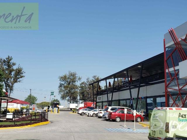 LOCAL EN RENTA PLAZA HANGAR 33 L 17 $10,500