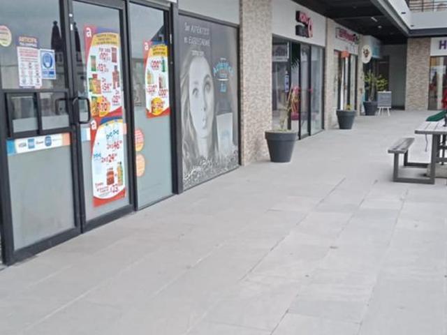 Local en Renta Plaza Santa Lucia