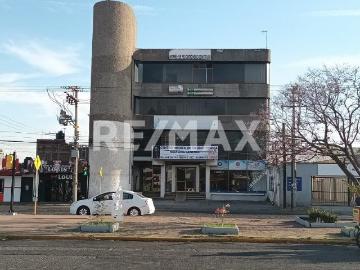 Local en renta sobre Av Faja de Oro, Salamanca