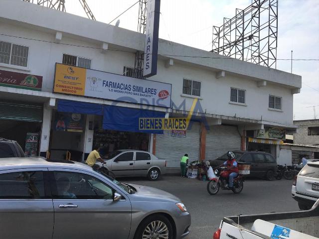 LOCAL EN RENTA SOBRE AV PRINCIPAL A UN COSTADO DEL MERCADO H?ROES DEL 47