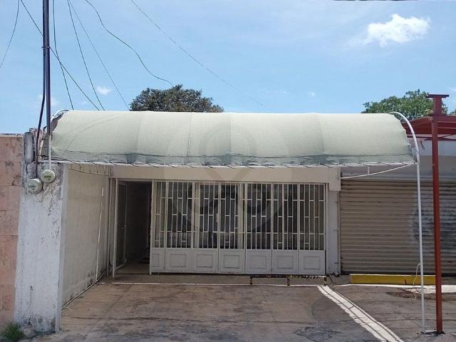 Local en renta sobre calle principal en Tanlum