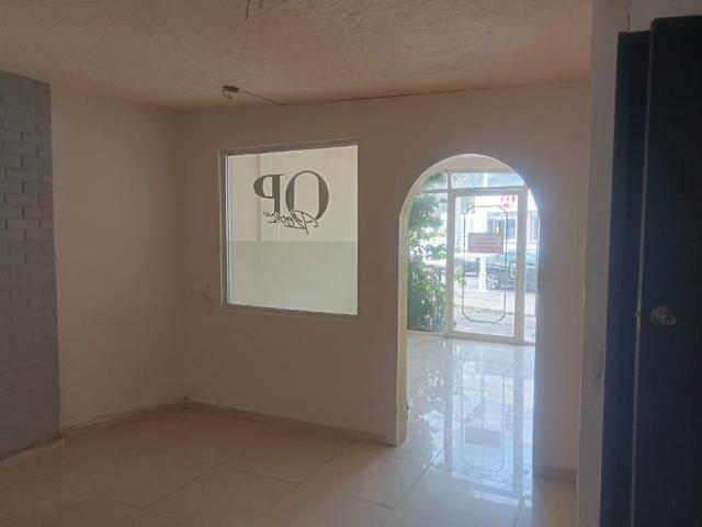 LOCAL EN RENTA SUP. CONST. 40 M2 PASEO USUMACINTA