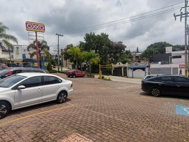 Local Fraccionamiento Lomas de Ahuatl?n