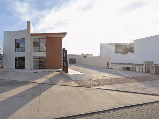 Local La Marina